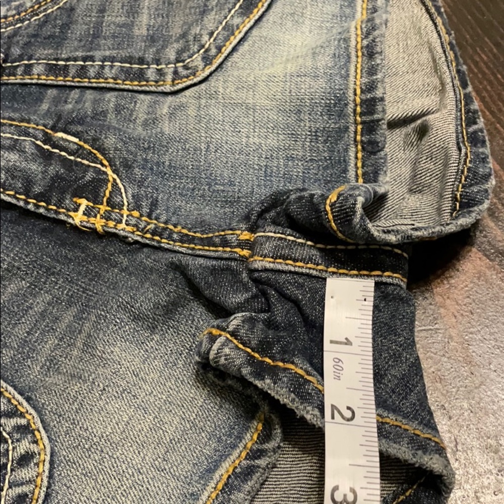 Shorts - Picture 7 of 7